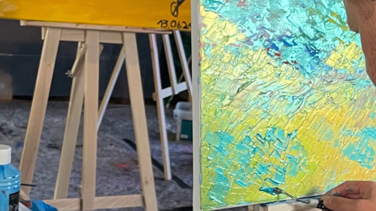 Entstehungsprozess eines Werks bei den Kopf-FREI-Art-Workshops im Atelier von LadyMARIANN-Arts.